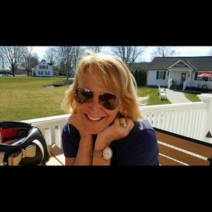 Meet your Posher, Ann